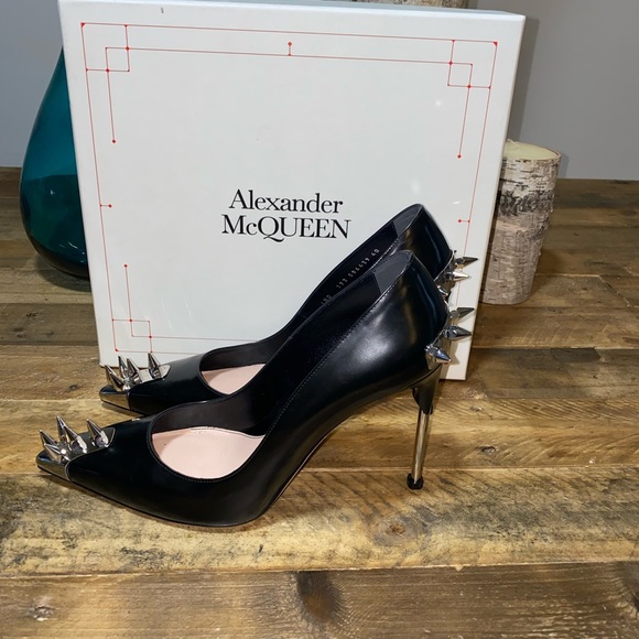 Alexander McQueen Punk Spiked Pumps - Picture 7 of 8